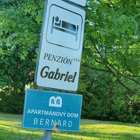 Cozy With Netflix - Apartmanovy Dom Bernard *