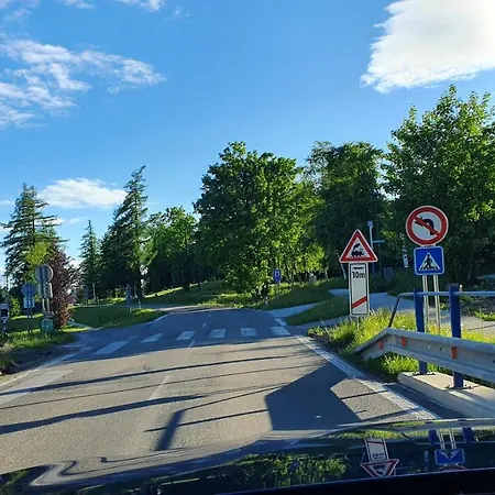 Cozy With Netflix - Apartmanovy Dom Bernard