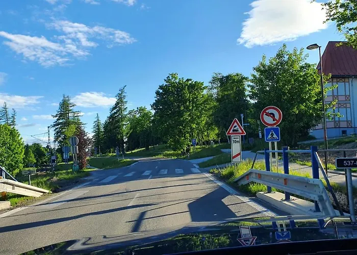 Cozy With Netflix - Apartmanovy Dom Bernard